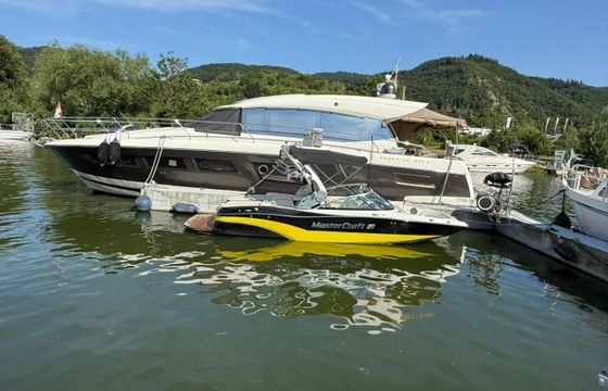 MasterCraft XT 20