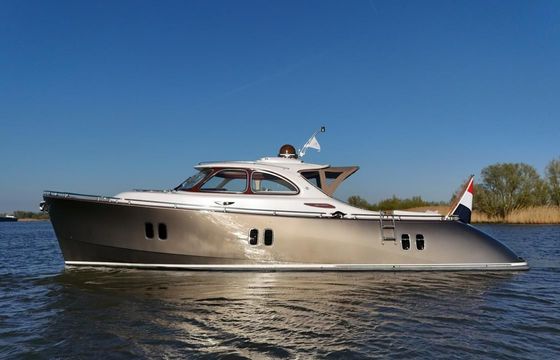 Zeelander Z44