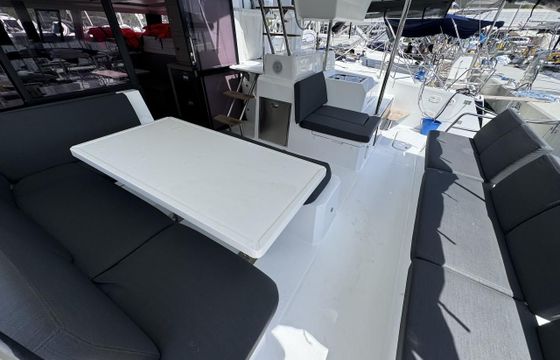 Fountaine Pajot ASTRÉA 42