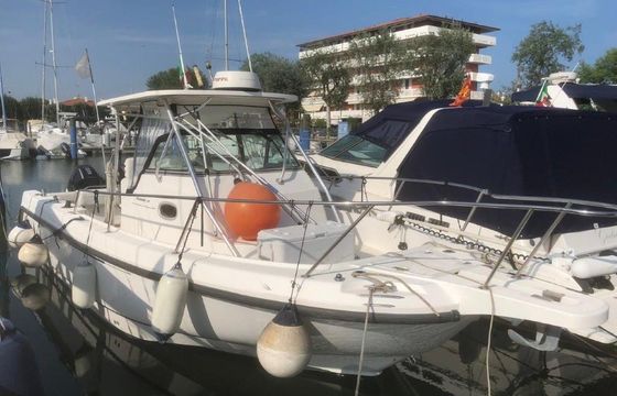 Boston Whaler 28 OUTRAGE