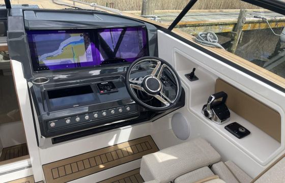 X-Yachts X-Power 33C