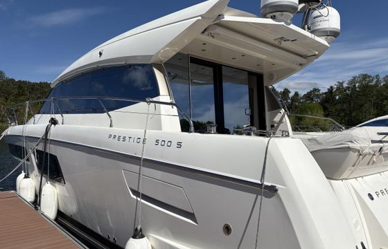 Prestige Yacht 500s