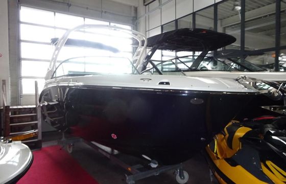 Sea Ray 230 SDXE