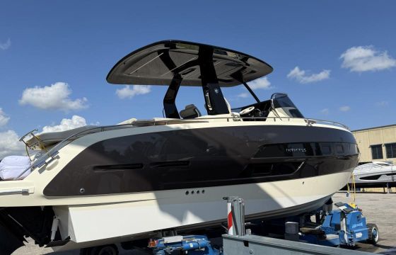 Invictus GT 320