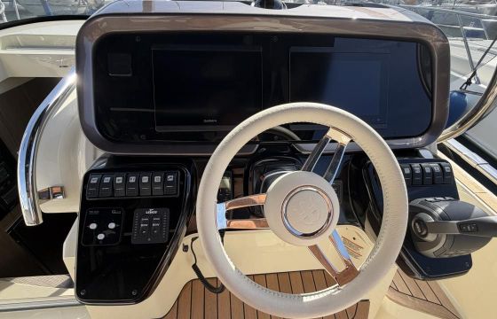 Invictus GT 320