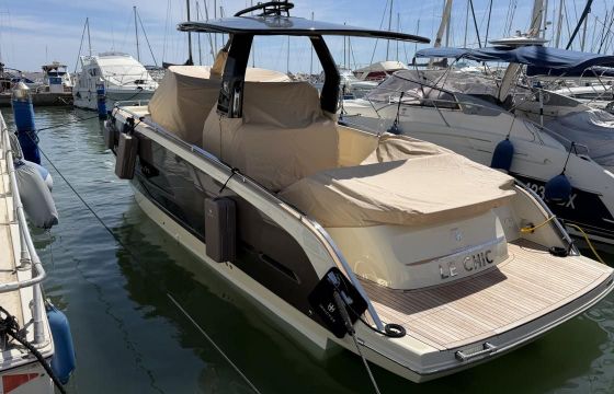 Invictus GT 320