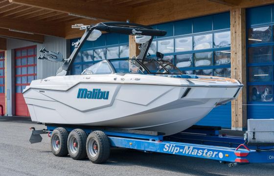 Malibu M230
