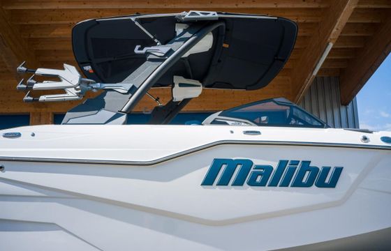 Malibu M230