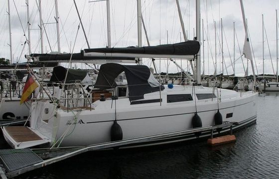 Hanse 348