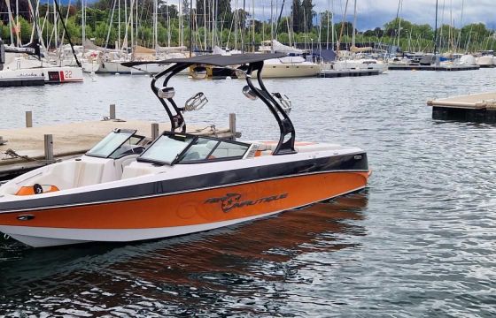 Correct Craft Super Air Nautique 226 - 2010