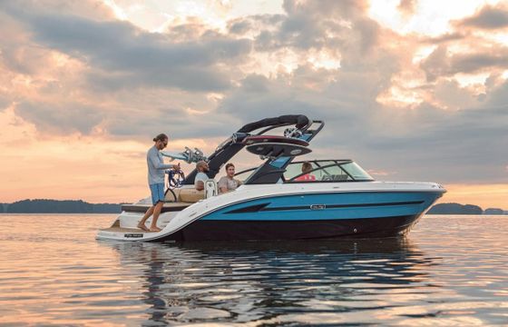 Sea Ray SDX 250 Surf Europe