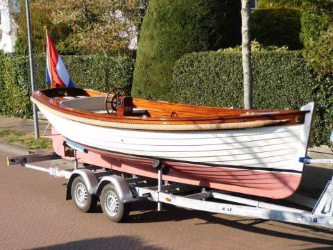 Lago Amore 570 Tender