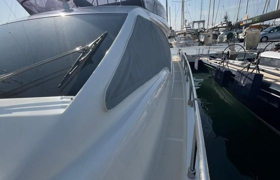 Ferretti 470