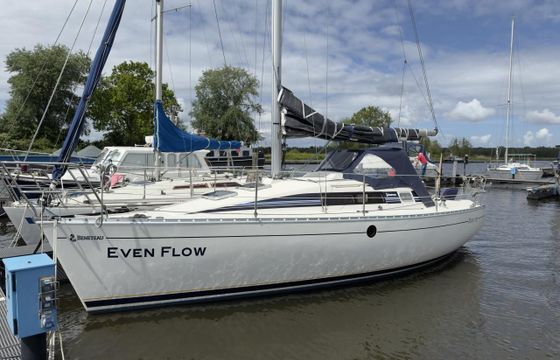 Beneteau First 285