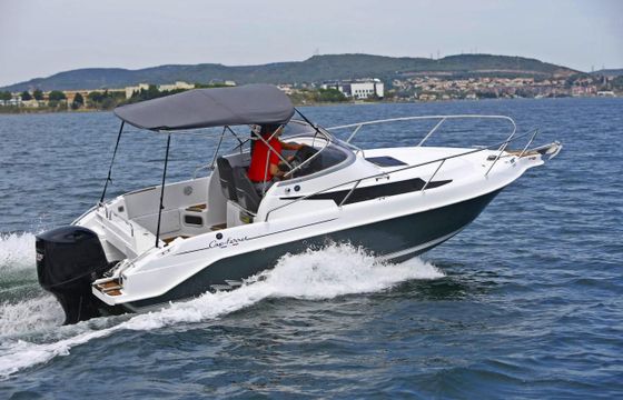 B2 Marine Cap Ferret 752 Cruiser