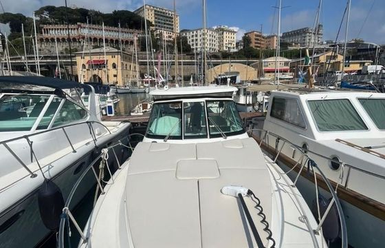 Pursuit Tiara 3100 Offshore