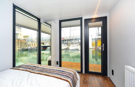 La Mare Apartboat XL Houseboat