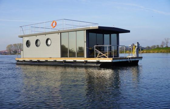 La Mare Apartboat XL Houseboat