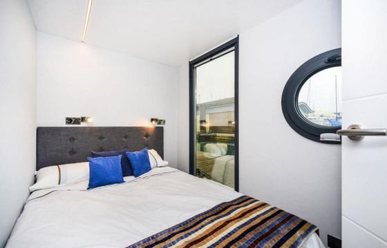La Mare Apartboat XL Houseboat
