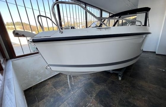 Quicksilver 555 BOWRIDER