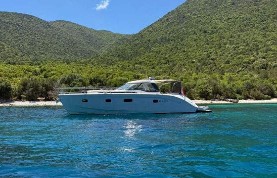 Bavaria Deep Blue 46