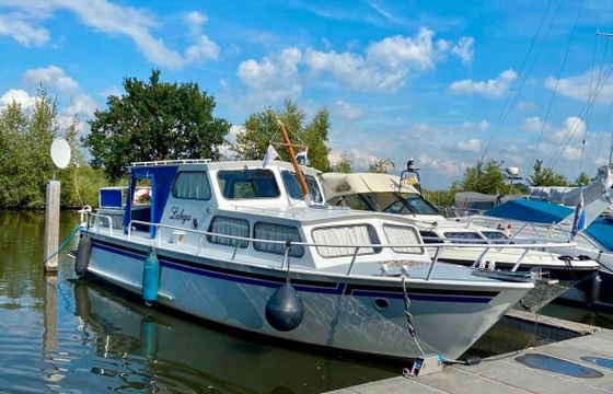 Stahlschiff Motorboot