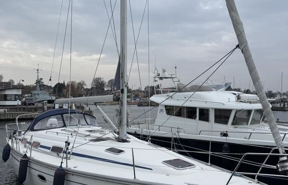 Bavaria 39