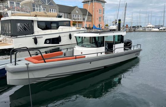 Axopar 28 Cabin R-Version