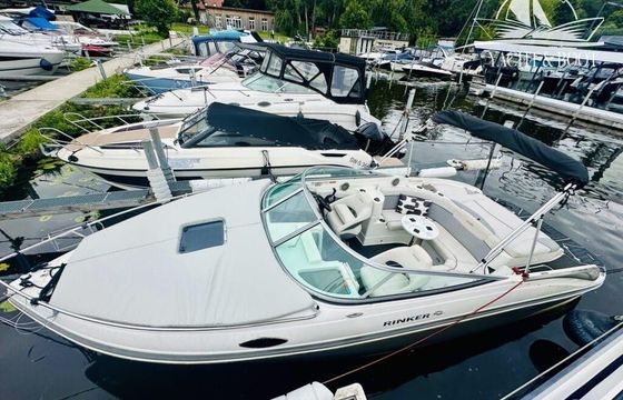 Rinker 246 Captiva