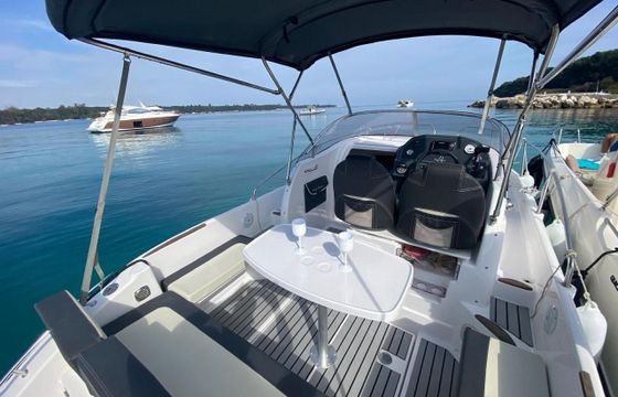 B2 Marine cap ferret 752