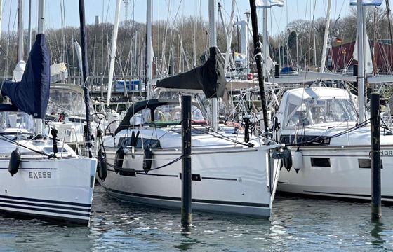 Dufour 382 GL