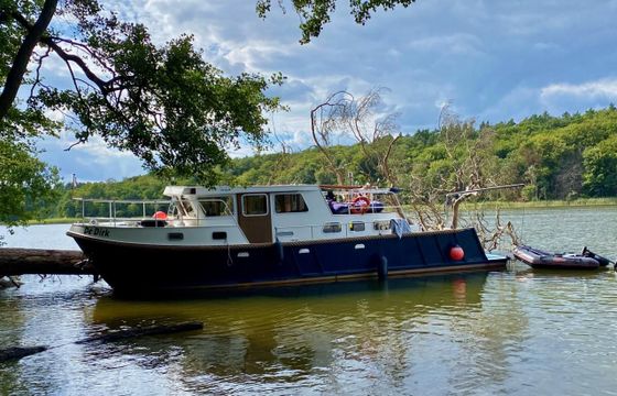 Koning-Keyzer Crown Trawler