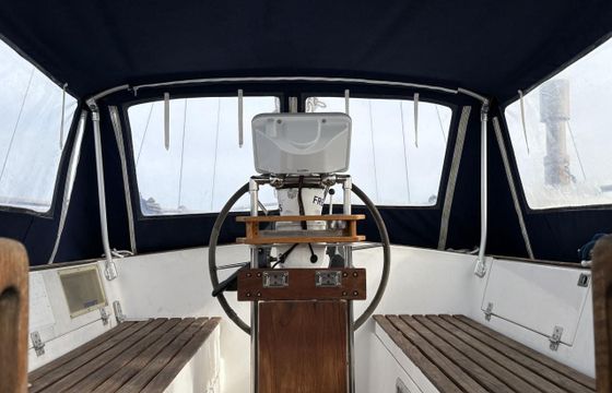 Amphora 38
