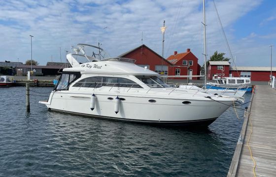 Meridian Yachts 411