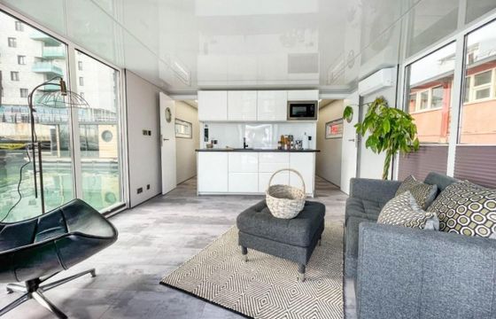 La Mare Modern 15 Houseboat