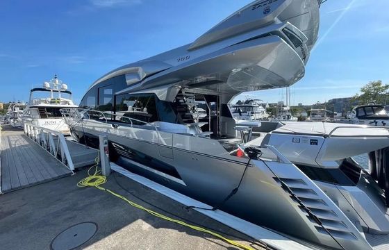Galeon 700 Sky