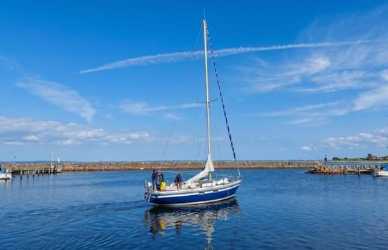 Dufour 35