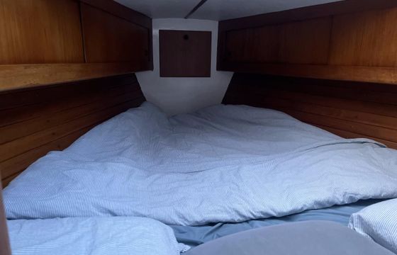 Helmsman Barracuda 35