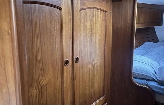 Helmsman Barracuda 35