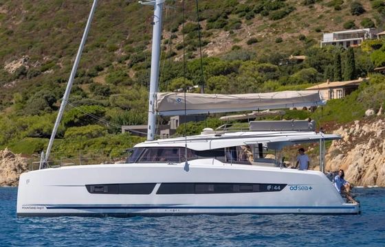 Fountaine Pajot NEW 44