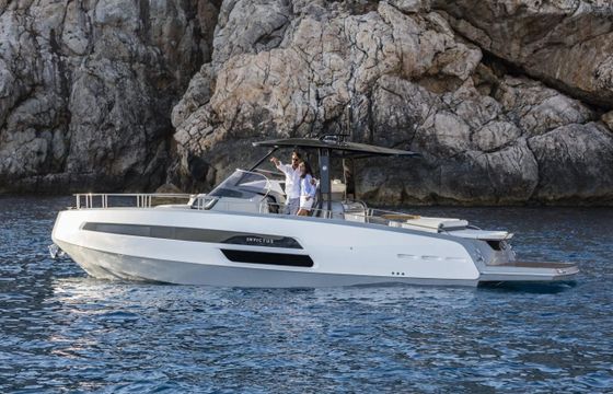 Invictus GT 370