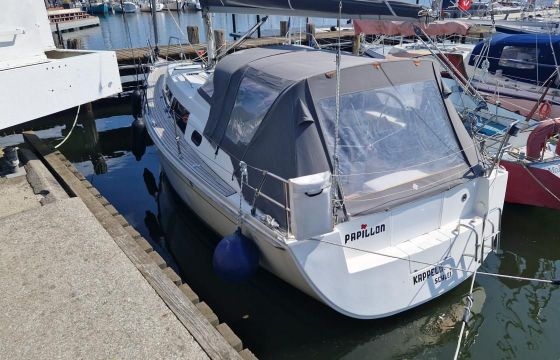 Hanse Yachts AG 320