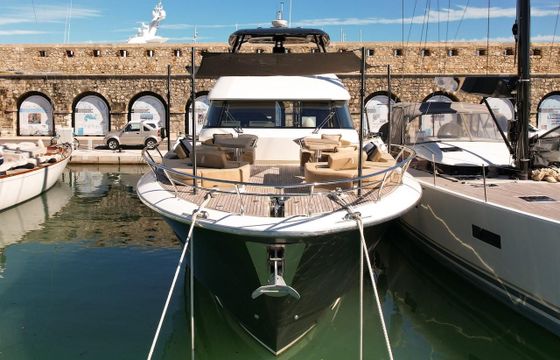 Monte Carlo Yachts 70