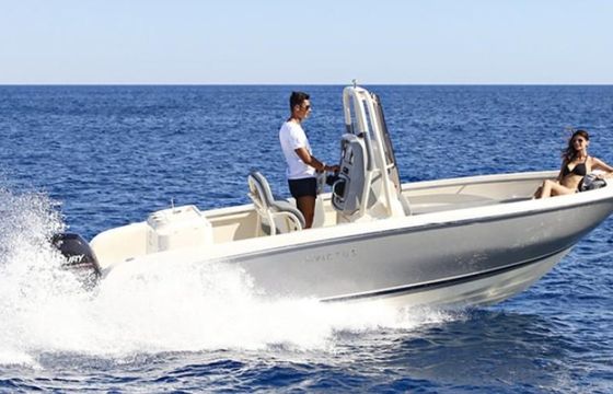 Invictus HX200