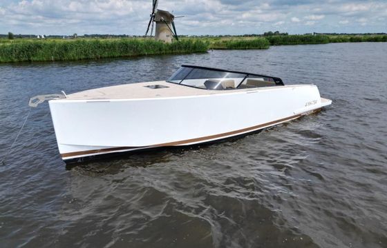 VanDutch 32 - Goldfinger