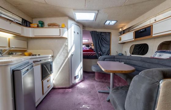 Sea Ray 370 Express Cruiser