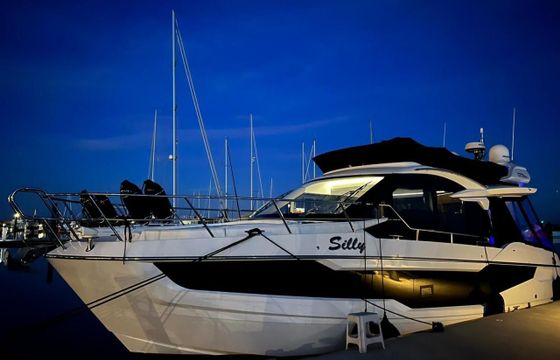Galeon 400 Fly