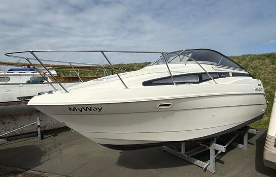 Bayliner 2355