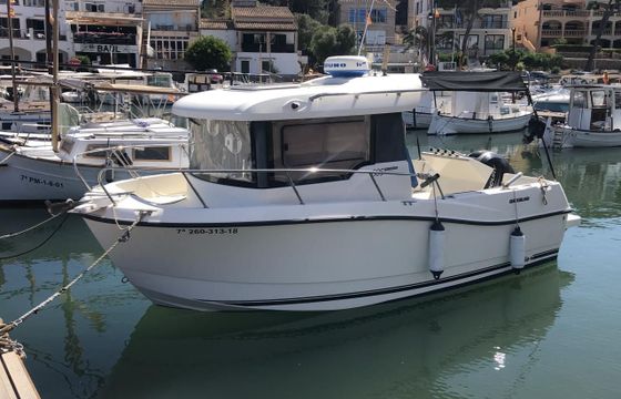Quicksilver Pilothouse Capture 605