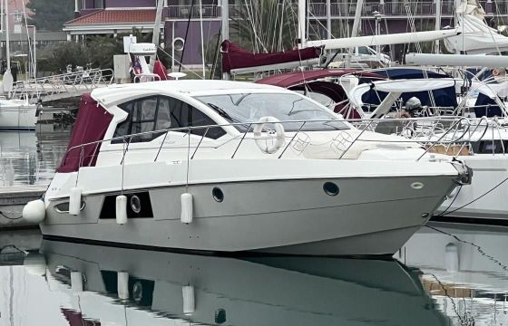 Cranchi M 38 HT - 2013